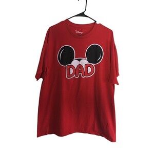 Disney T-Shirt Men's Size XL Red Mickey Mouse Dad Cotton Short Sleeve